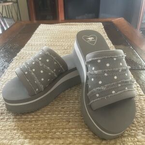 ROCKET DOG ☀️Gray Polka Dot Platform Slides